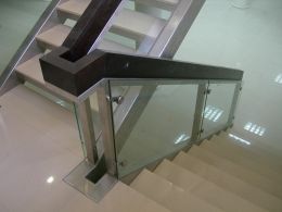 Интериорни метални стълби 2